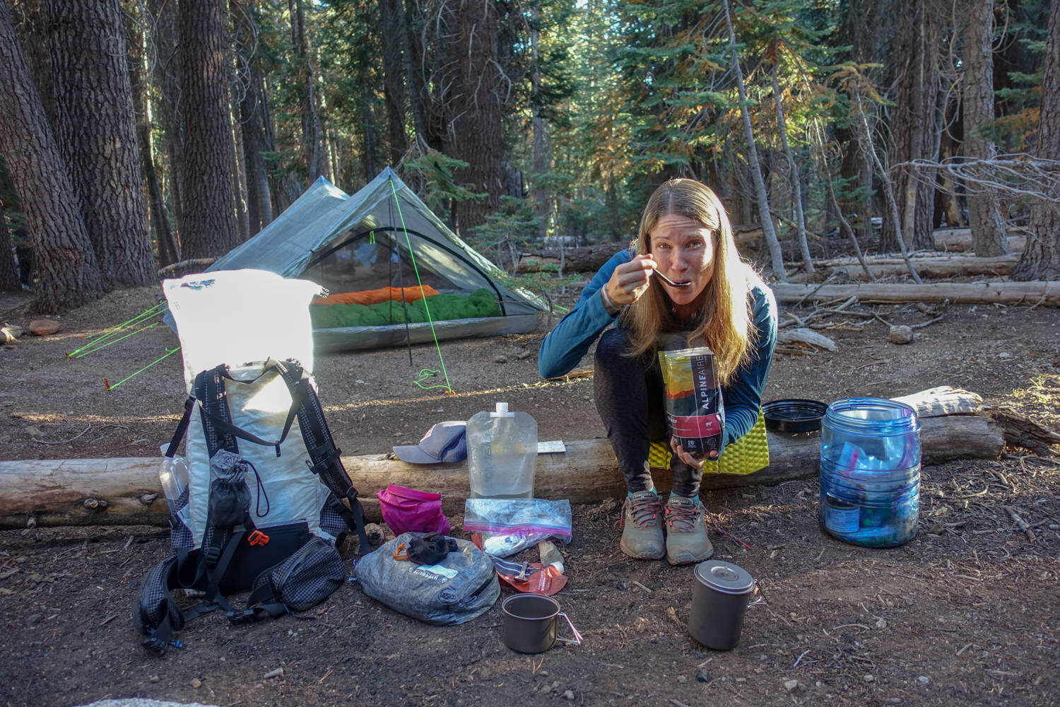Gettin’ our grub on on the JMT.