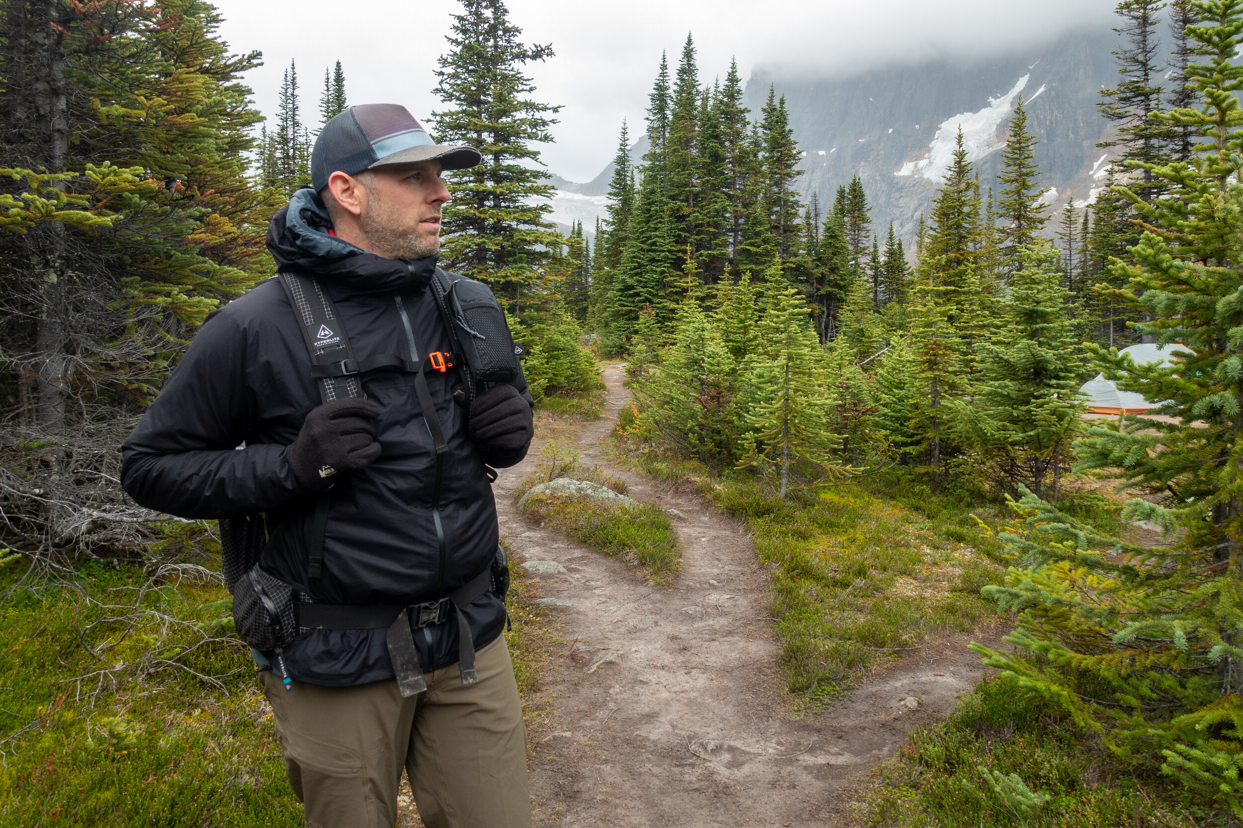 The Arc’teryx Zeta SL is an excellent lightweight option for backpacking in the Pacific Northwest