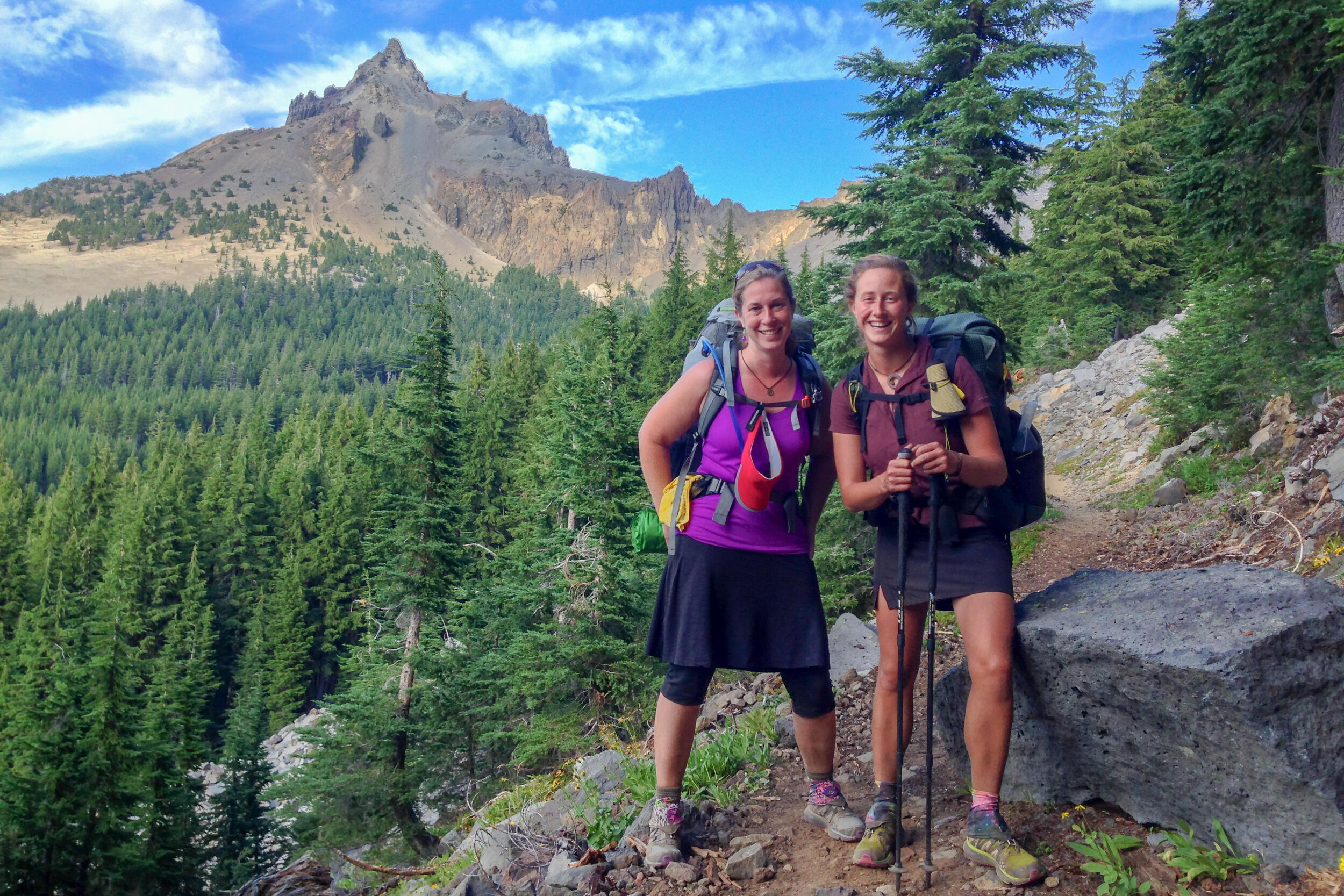 hiking the pct near mt. thielsen in the oregon high cascades