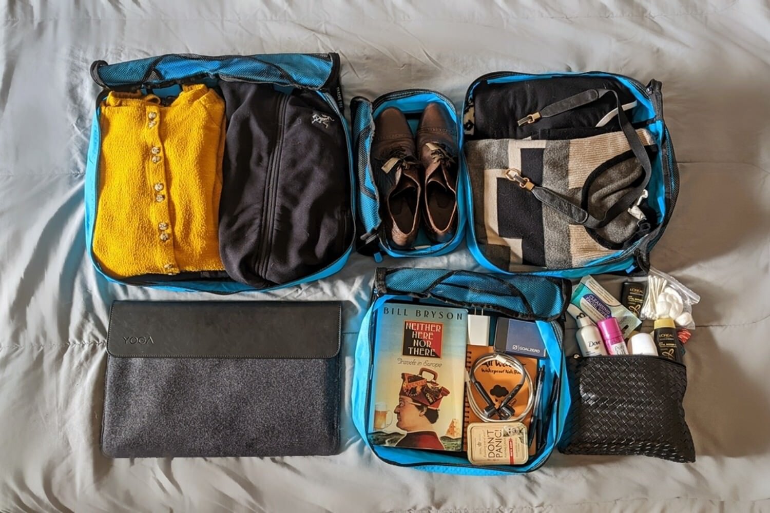 packing cubes are a great way to keep your things organized in your duffel bag